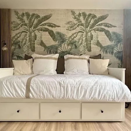 Les Lilas Apartment
